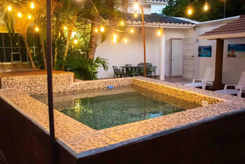 Cozy Villa With Private Pool, Garden & Palapa Cancun