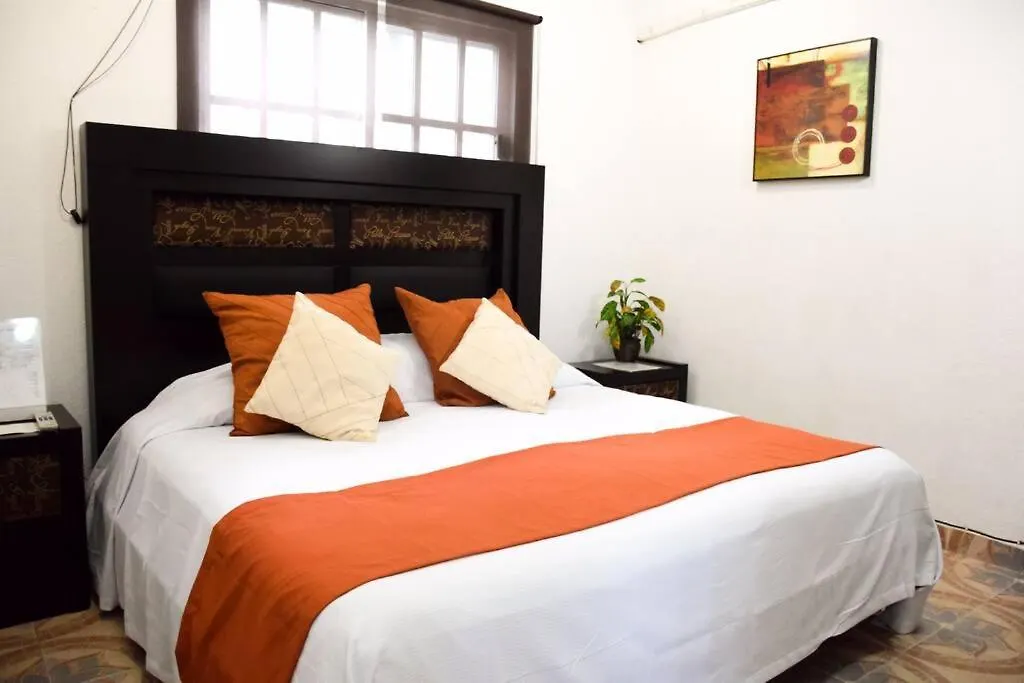 Cozy Villa With Private Pool, Garden & Palapa Cancun
